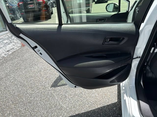 Used 2023 Toyota Corolla LE w/ Carpet Mat Package (TMS) FWD image 14