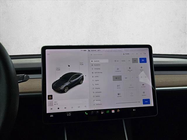 Used 2021 Tesla Model Y Long Range AWD/4WD image 16