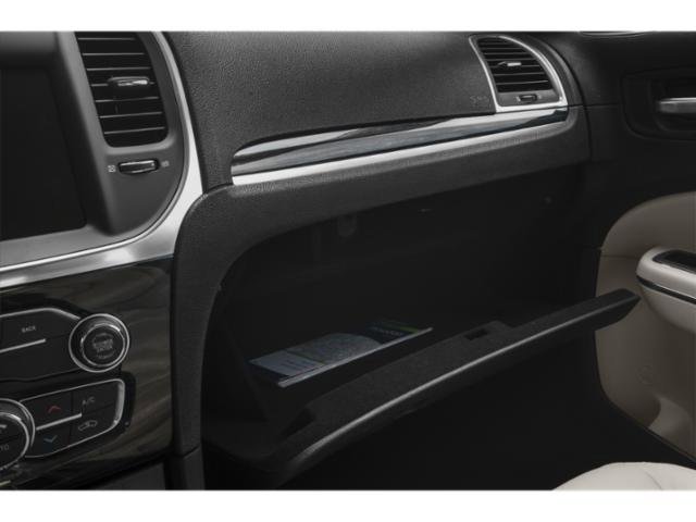 Used 2015 Chrysler 300 Limited w/ Driver Convenience Group RWD image 20