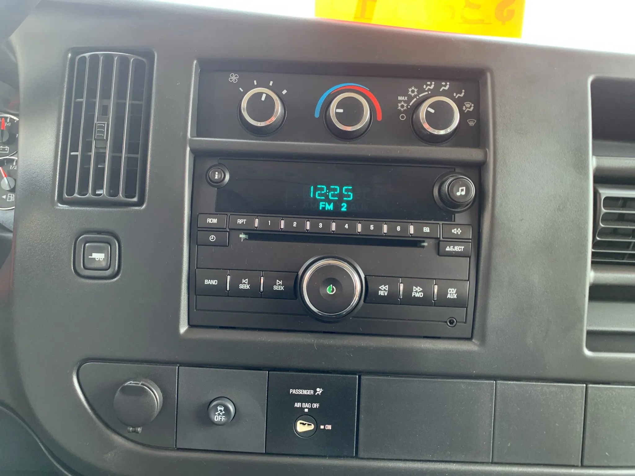 Used 2012 Chevrolet Express 3500 LS RWD image 15