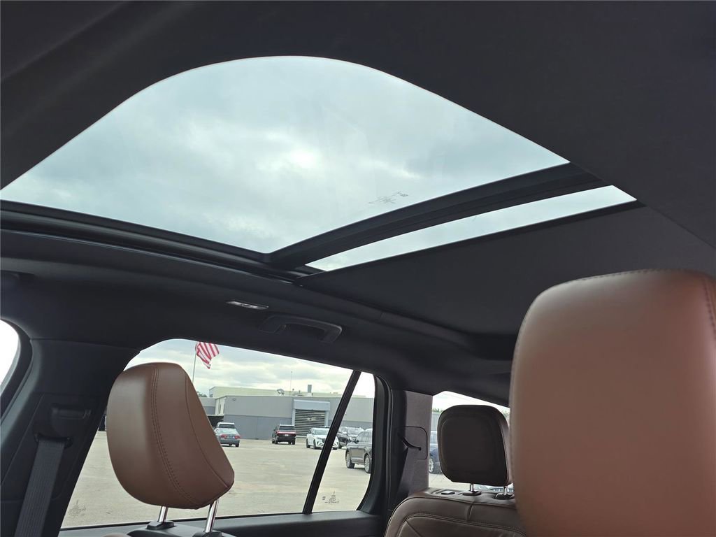 Used 2023 Lincoln Aviator Reserve w/ Elements Package Plus image 31