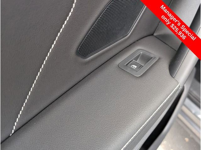 Used 2023 Volkswagen Tiguan SE R-Line image 11