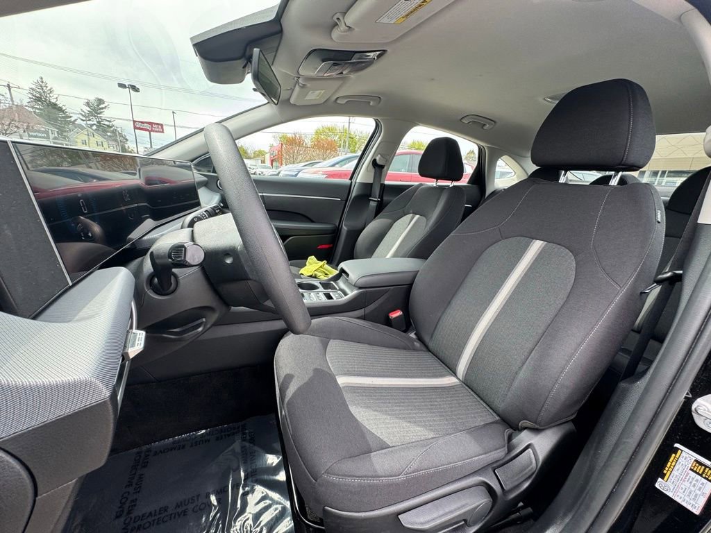 Used 2025 Hyundai Sonata SE FWD image 22