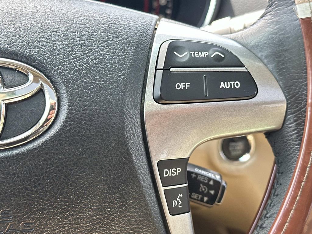 Used 2013 Toyota Highlander Limited AWD/4WD image 24