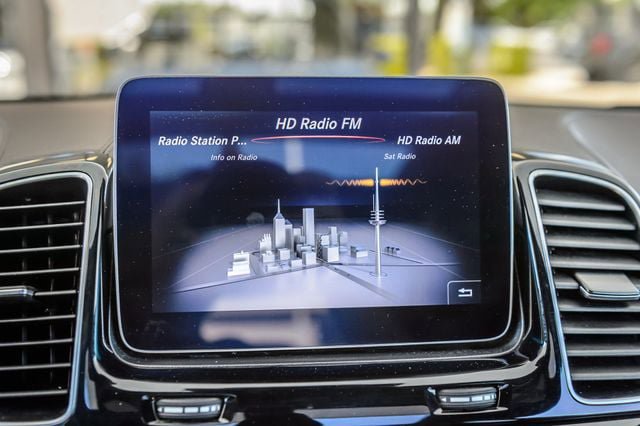 Used 2018 Mercedes-Benz GLS 450 4MATIC w/ Premium Package image 20
