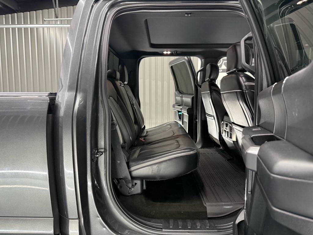 Used 2018 Ford F250 Platinum w/ Platinum Ultimate Package AWD/4WD image 31