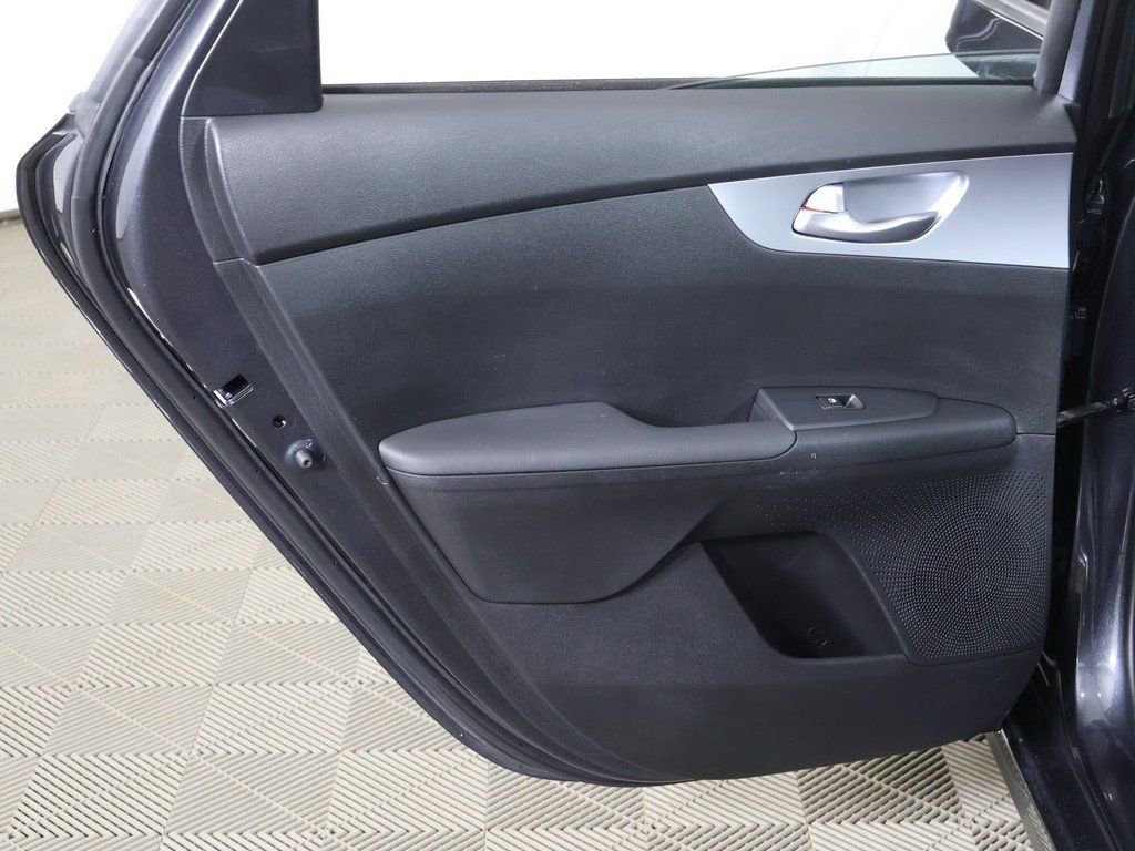 Used 2023 Kia Forte LXS w/ LXS Technology Package FWD image 23