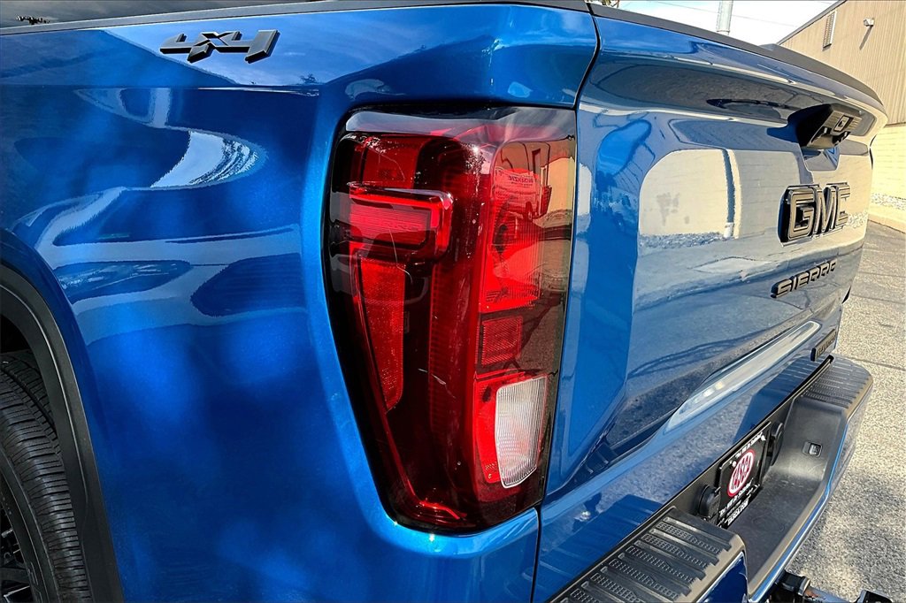 Used 2023 GMC Sierra 1500 Elevation image 22