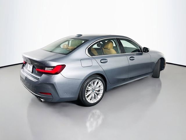 Used 2024 BMW 330i xDrive Sedan w/ Premium Package image 8