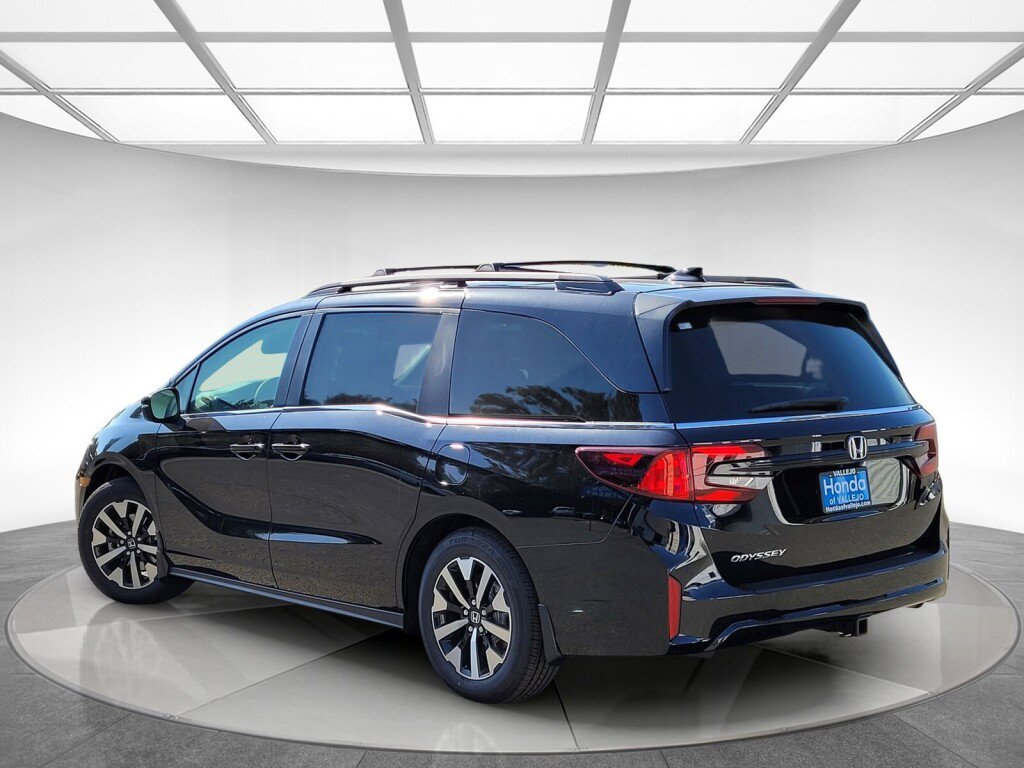 New 2026 Honda Odyssey EX-L image 5