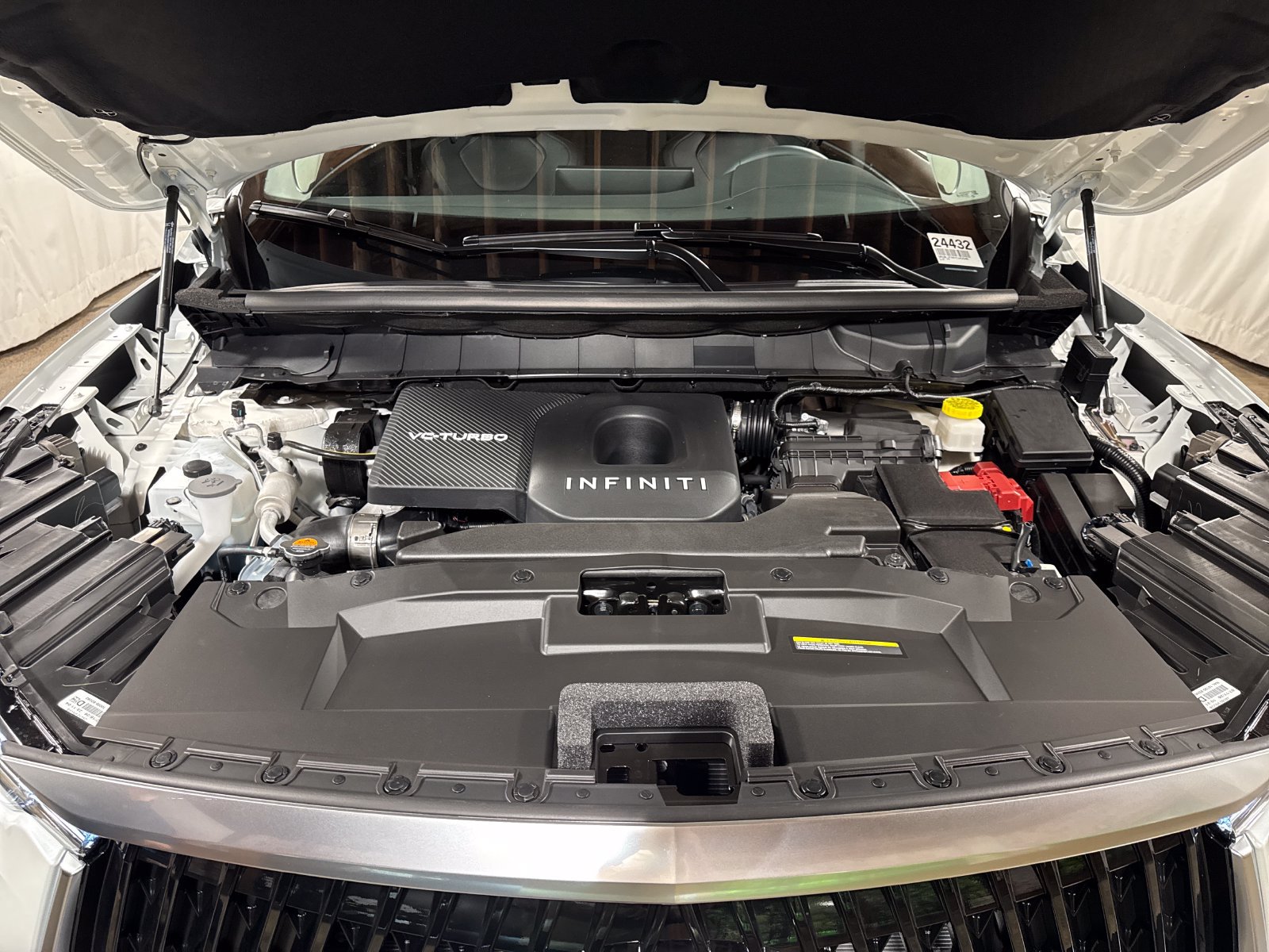 New 2027 INFINITI QX60 Luxe w/ Cargo Package AWD/4WD image 27