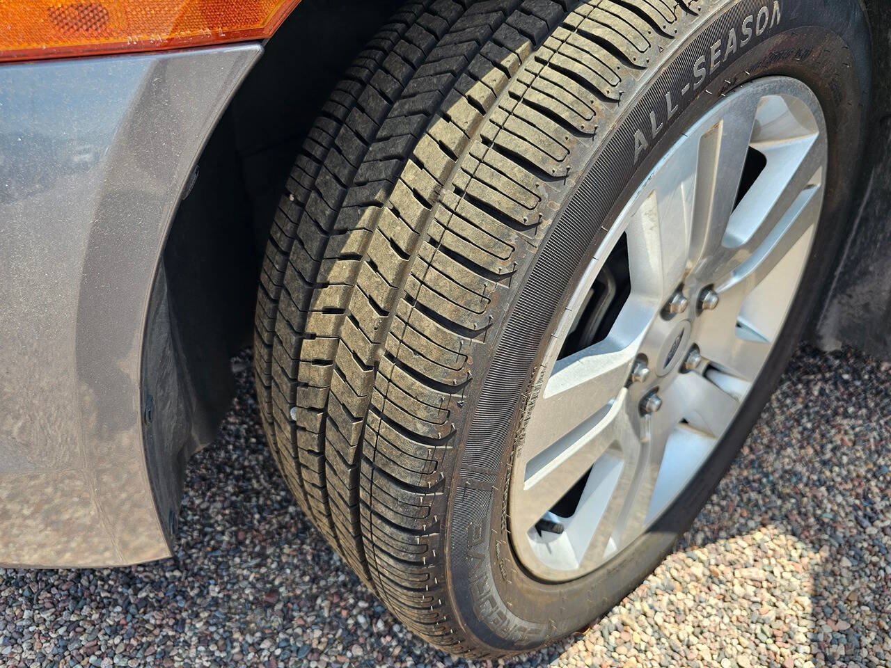 Used 2007 Ford Fusion SEL FWD image 20