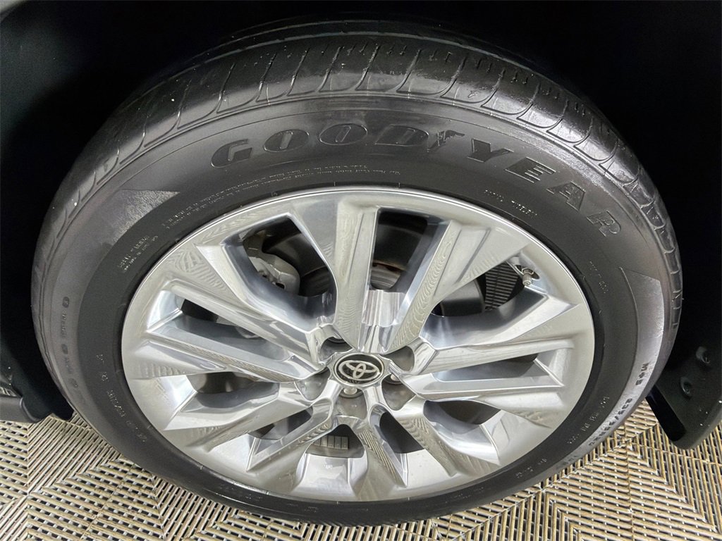 Used 2020 Toyota Highlander Limited image 13