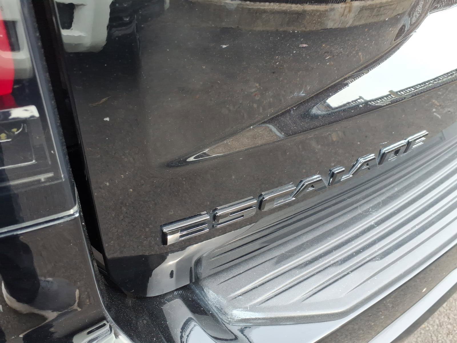 Certified 2023 Cadillac Escalade V w/ LPO, ONYX Package image 10