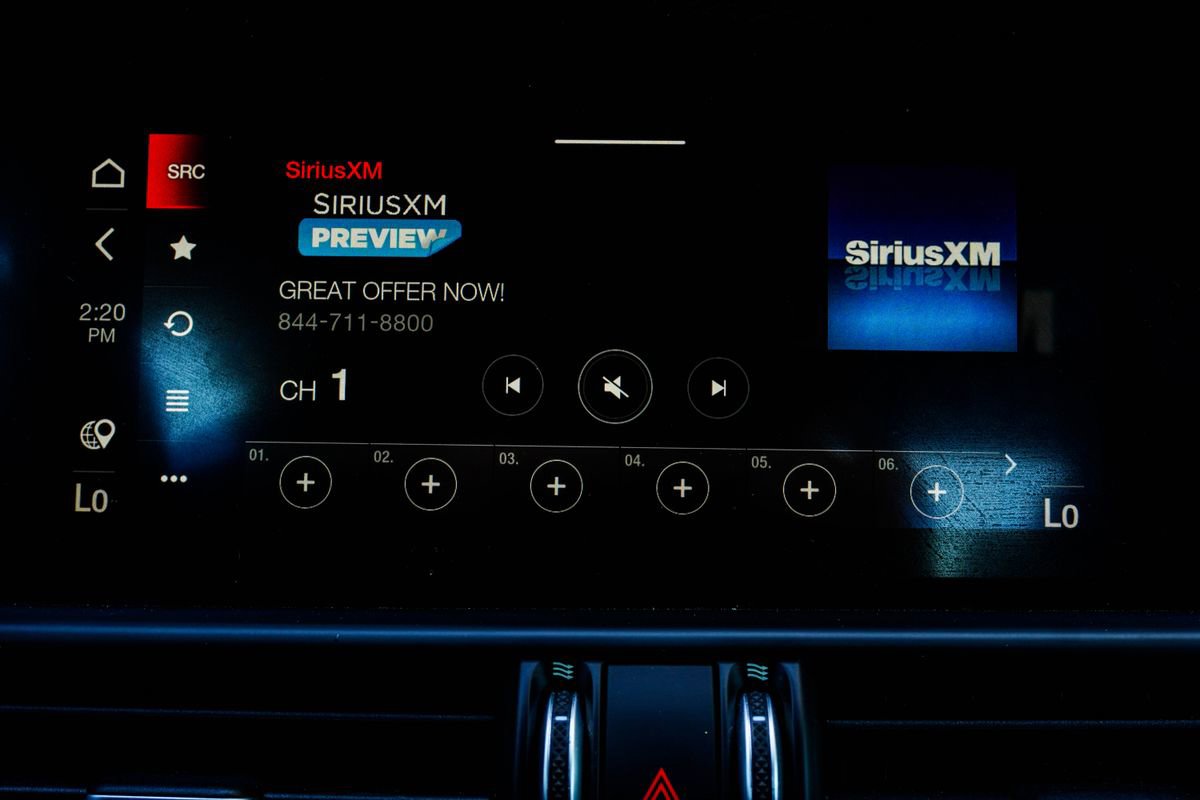 Used 2022 Alfa Romeo Giulia Veloce image 25