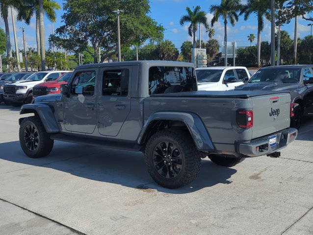 Used 2022 Jeep Gladiator Overland AWD/4WD image 7