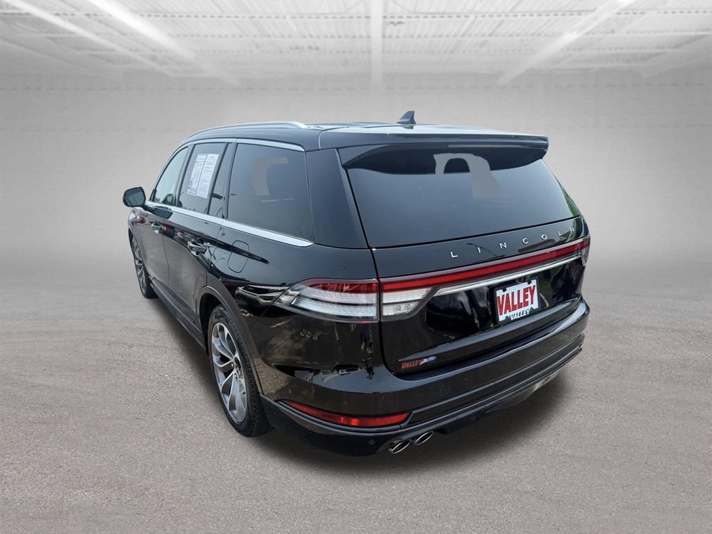 Used 2022 Lincoln Aviator Grand Touring w/ Equipment Group 301A AWD/4WD image 8
