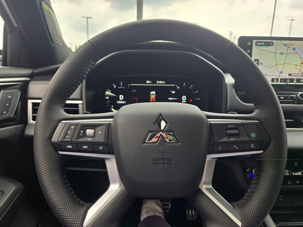New 2026 Mitsubishi Outlander SEL Black Edition AWD/4WD image 33