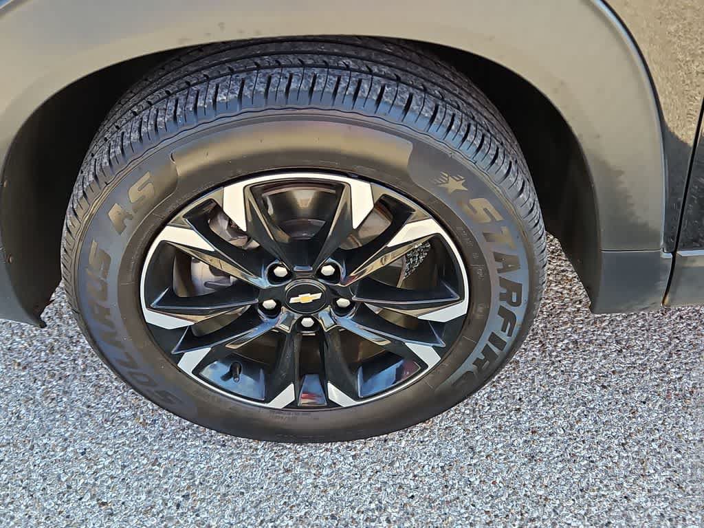 Used 2023 Chevrolet TrailBlazer LT w/ Convenience Package AWD/4WD image 12