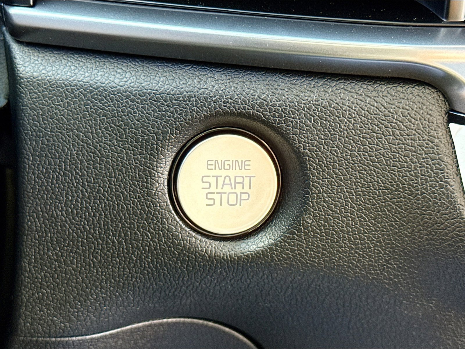 New 2026 Kia Sorento S w/ S Panoramic Sunroof Package image 9