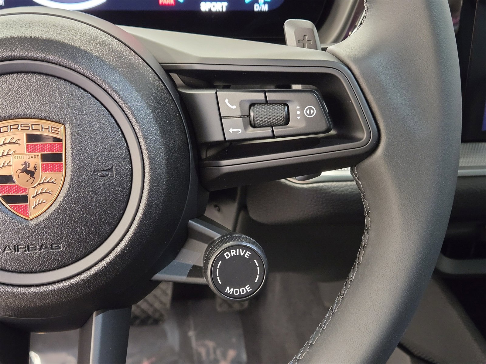 New 2025 Porsche Cayenne image 18