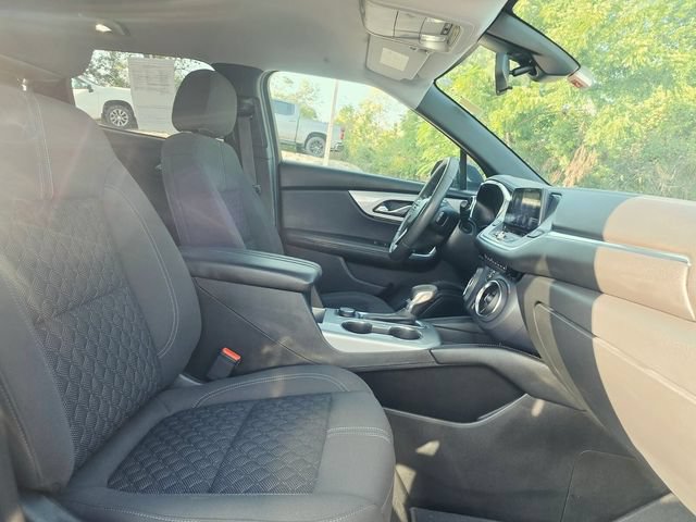 Certified 2021 Chevrolet Blazer LT w/ LPO, Black Accent Package FWD image 14