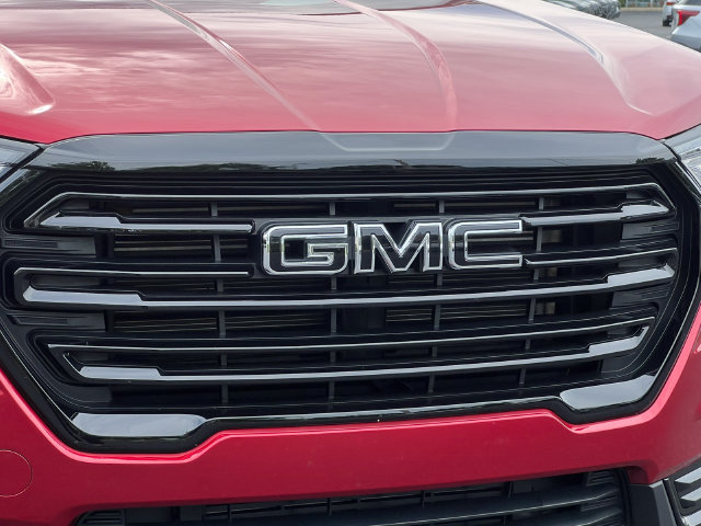 Used 2024 GMC Terrain SLT w/ Elevation Edition AWD/4WD image 44