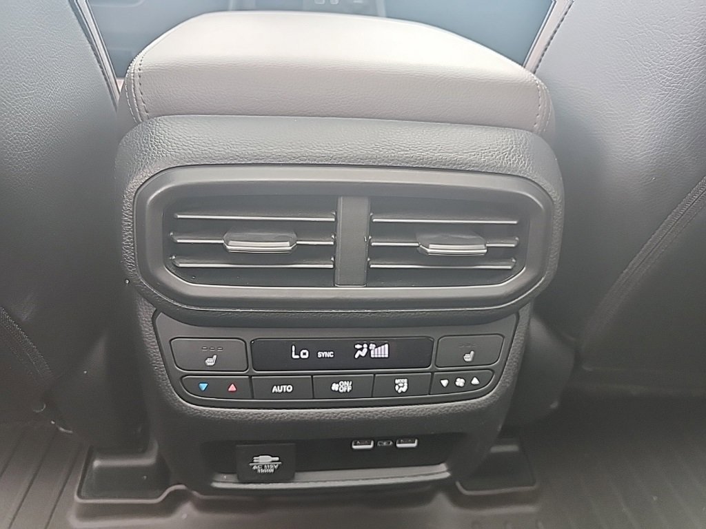 Used 2023 Honda Pilot Elite image 30