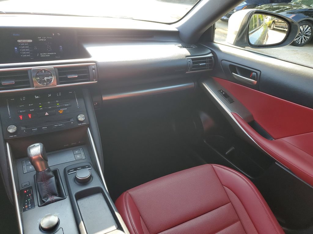 Used 2018 Lexus IS 300 F Sport w/ F Sport Package RWD image 20
