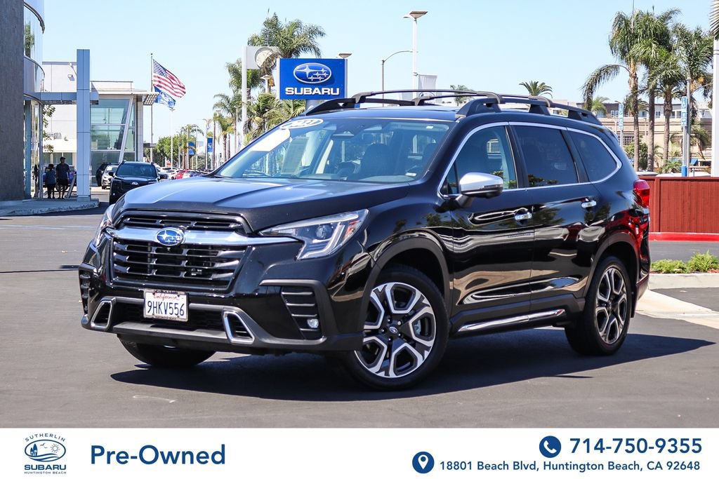 Used 2023 Subaru Ascent Touring AWD/4WD image 1