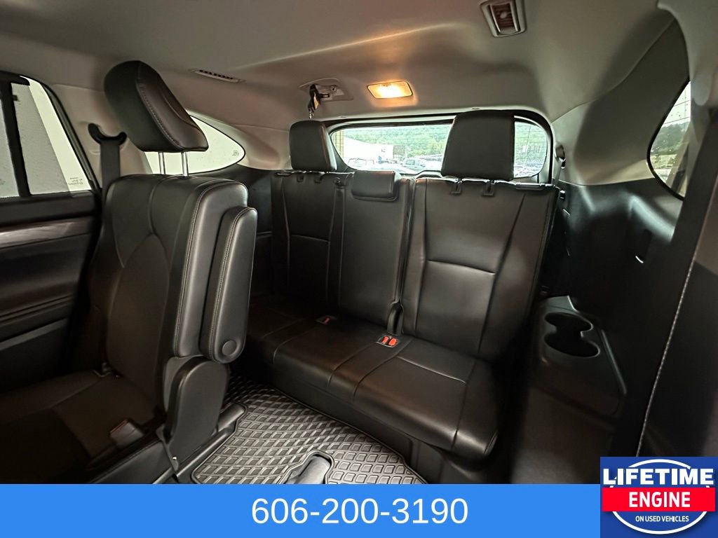 Used 2022 Toyota Highlander Platinum image 29