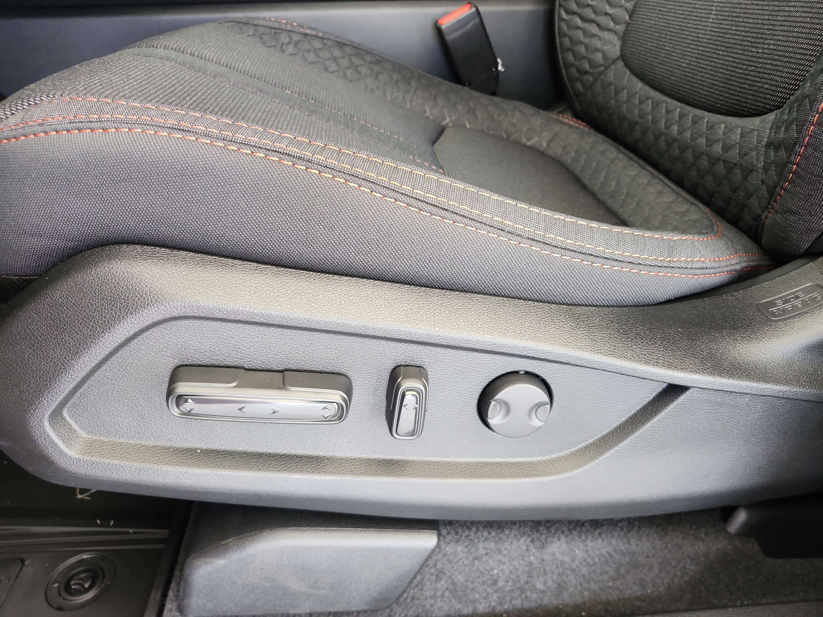 New 2026 Honda Pilot Sport image 15