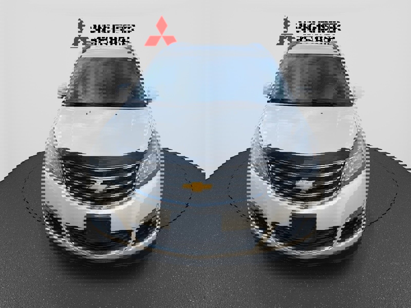 Used 2015 Chevrolet Traverse LT w/ Style and Technology Package image 2