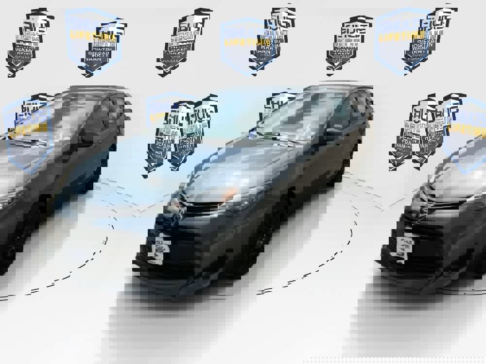 Used 2018 Toyota Corolla LE image 4