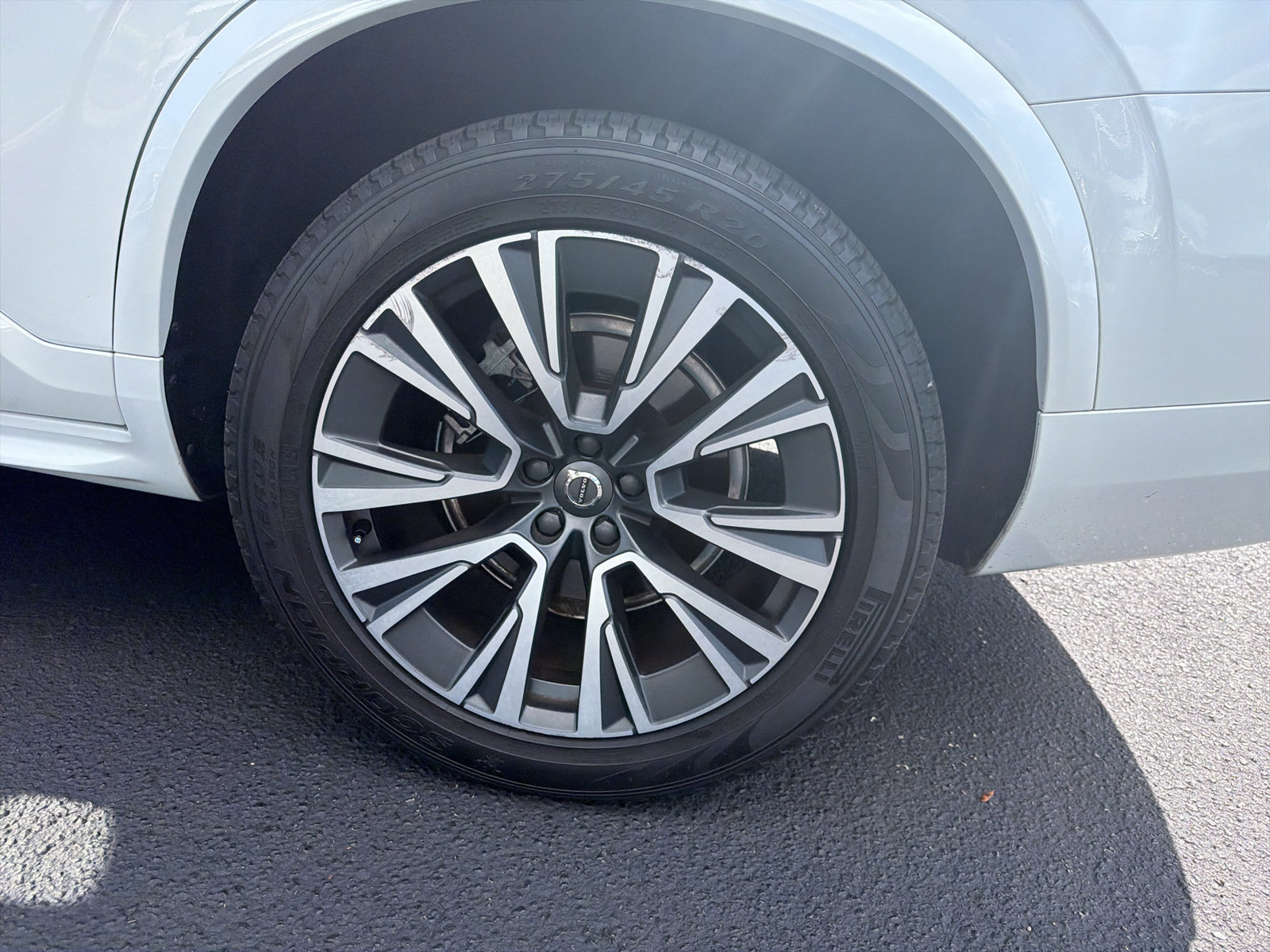 Used 2021 Volvo XC90 T6 Momentum w/ Protection Package Premier AWD/4WD image 10