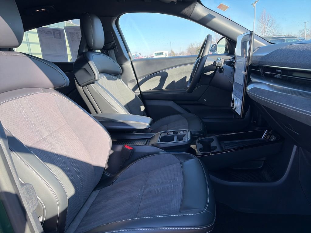 Used 2025 Ford Mustang Mach-E GT image 14