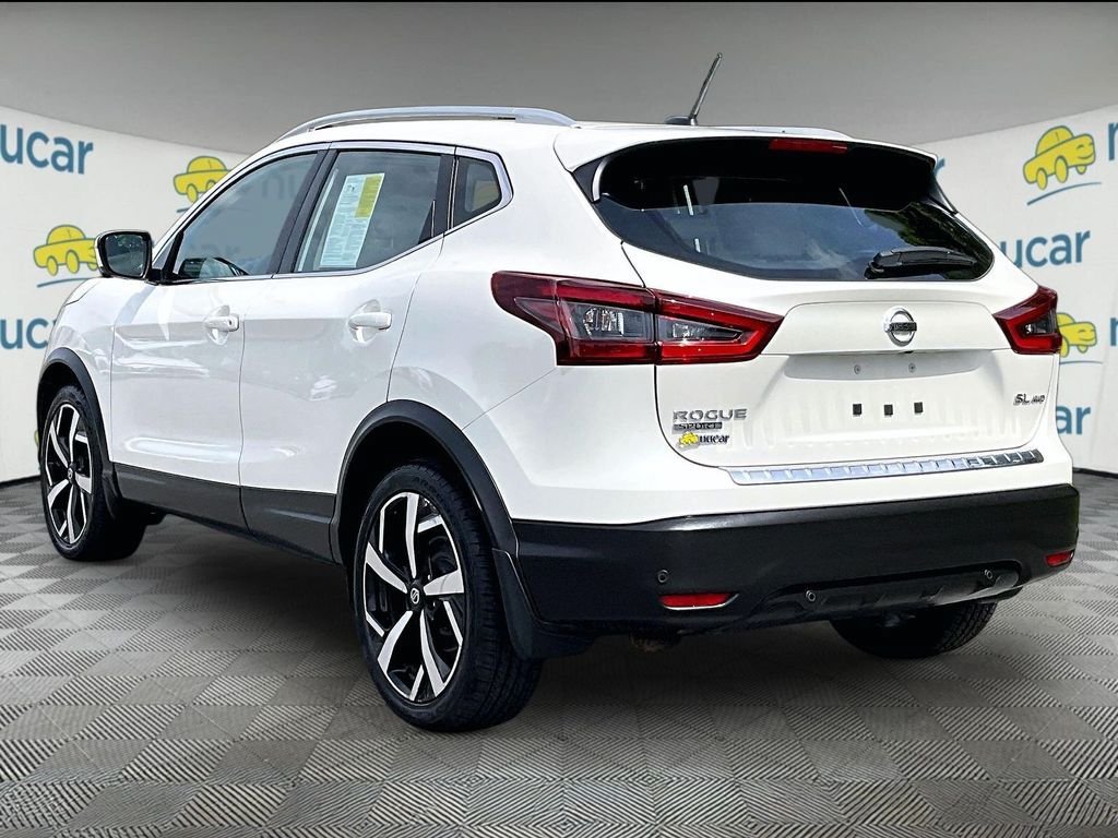 Used 2022 Nissan Rogue Sport SL AWD/4WD image 4