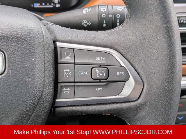 Certified 2025 Jeep Compass Limited w/ Elite Group AWD/4WD image 24