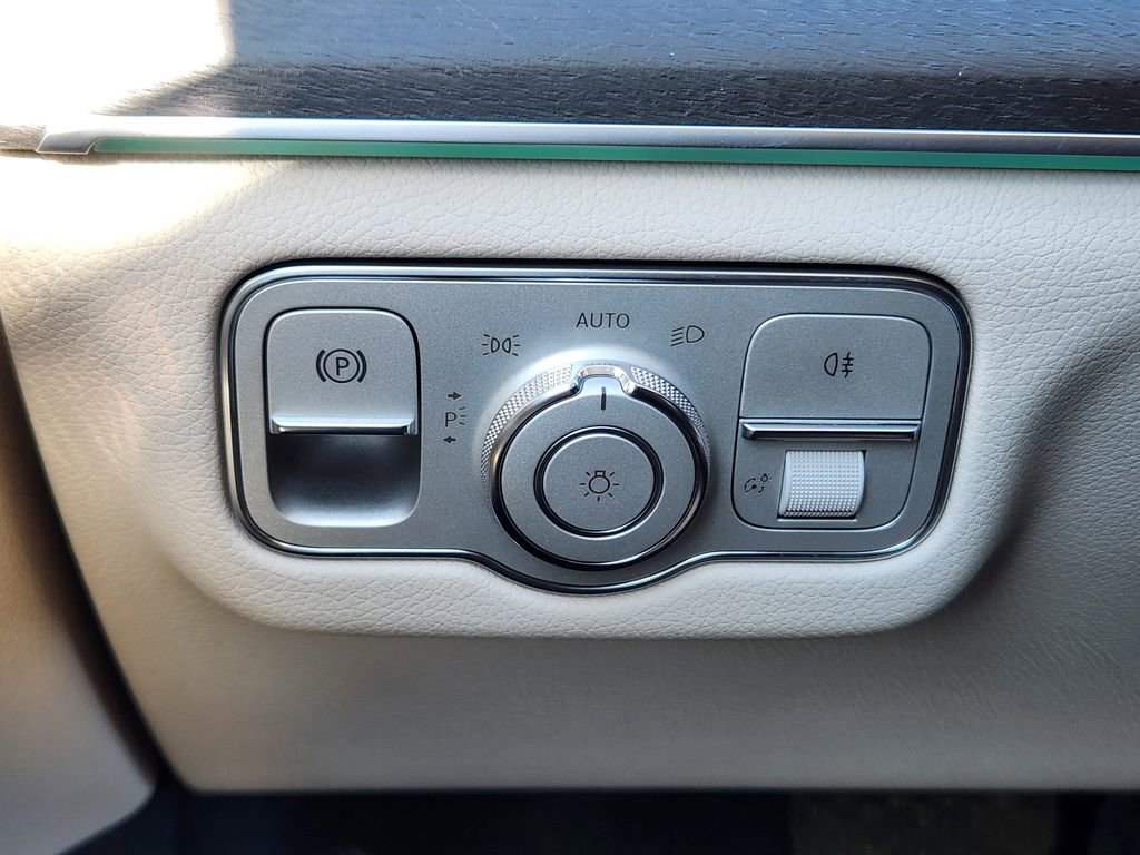 Used 2020 Mercedes-Benz GLE 350 4MATIC image 24