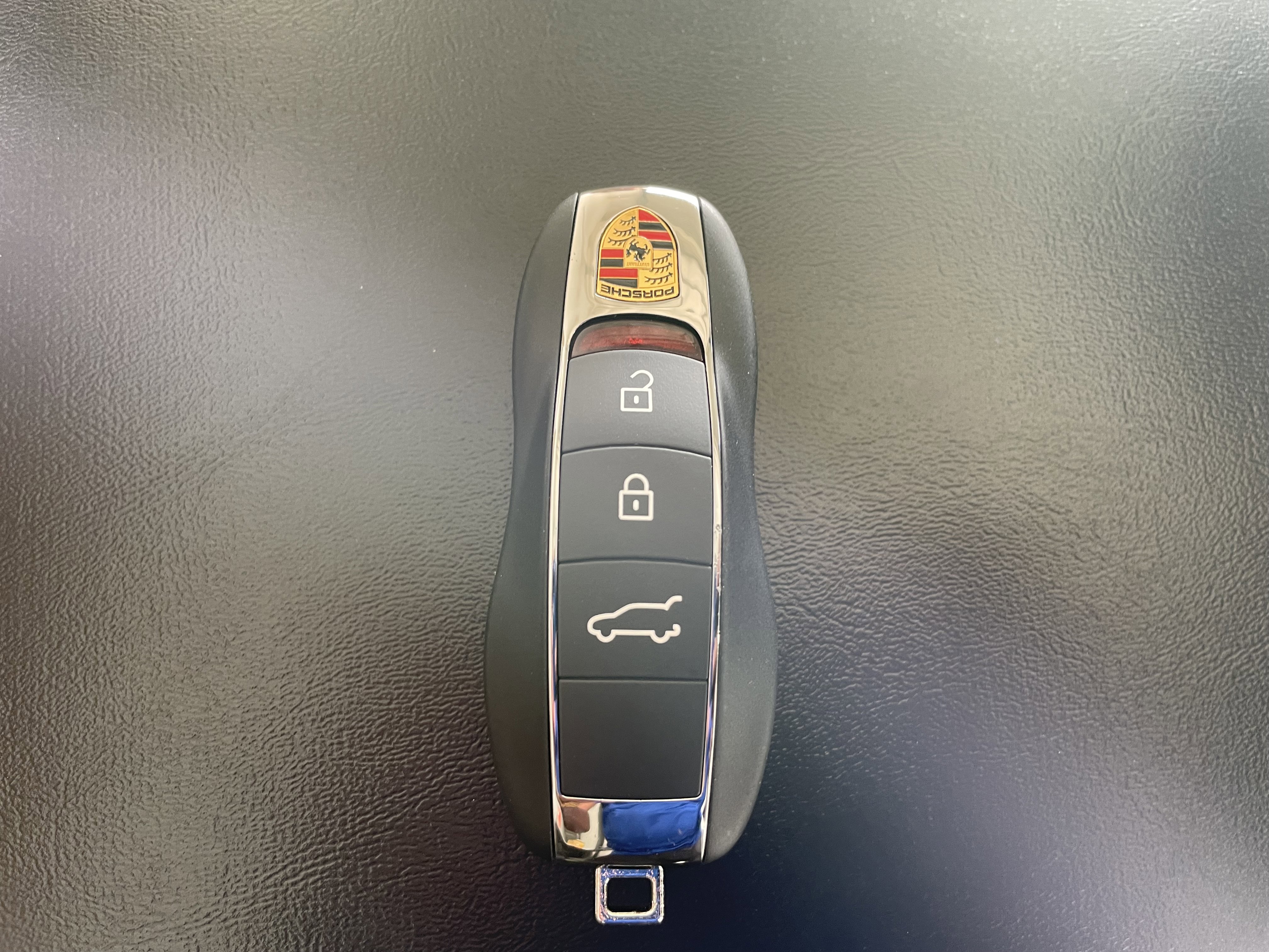 New 2026 Porsche Macan image 25