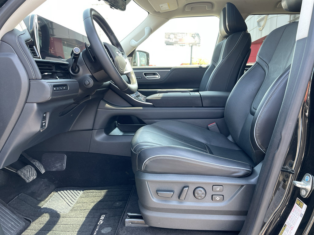 Used 2025 INFINITI QX80 Sensory image 10