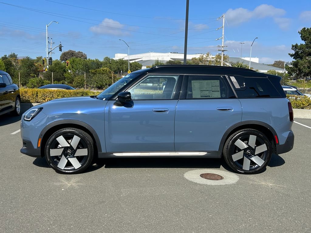 New 2026 MINI Cooper Countryman S w/ Comfort Package Max image 2