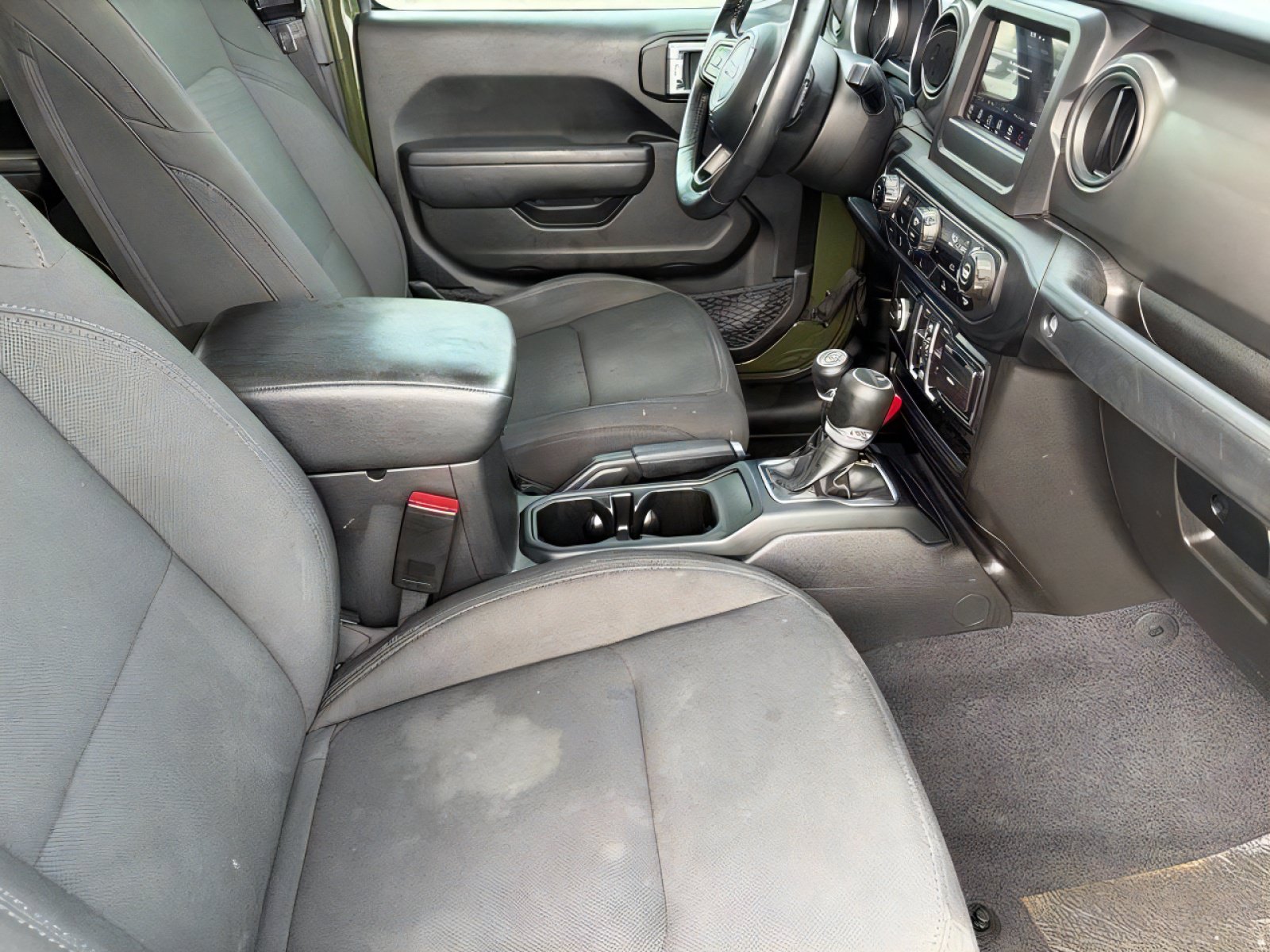 Used 2022 Jeep Gladiator Sport AWD/4WD image 10