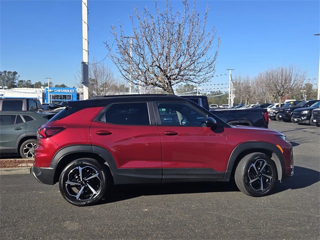 Used 2023 Chevrolet TrailBlazer RS w/ Convenience Package image 3