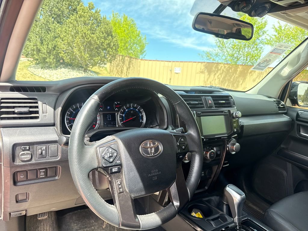 Used 2018 Toyota 4Runner TRD Off-Road Premium image 19