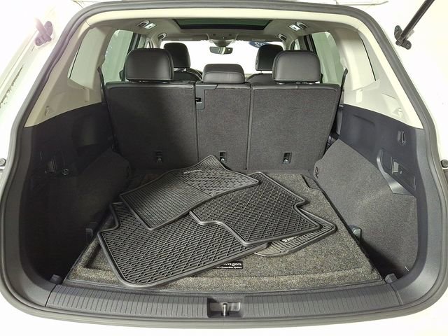 Used 2022 Volkswagen Tiguan SE image 29