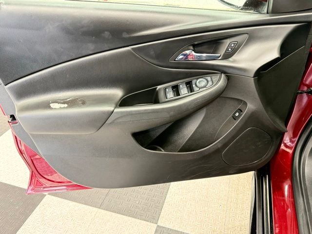Used 2017 Chevrolet Volt LT w/ Comfort Package FWD image 11