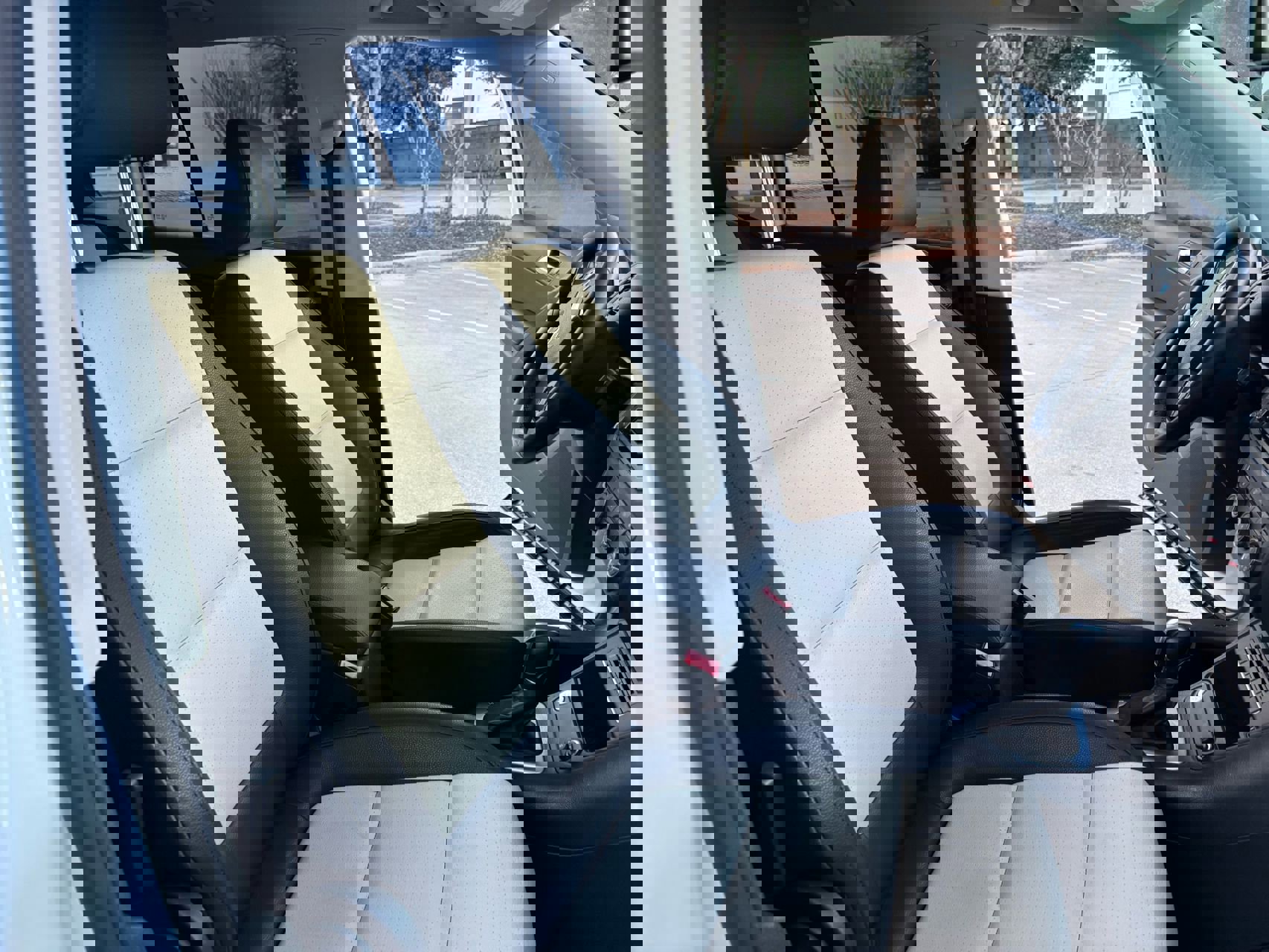 Used 2017 Volkswagen Tiguan S image 18