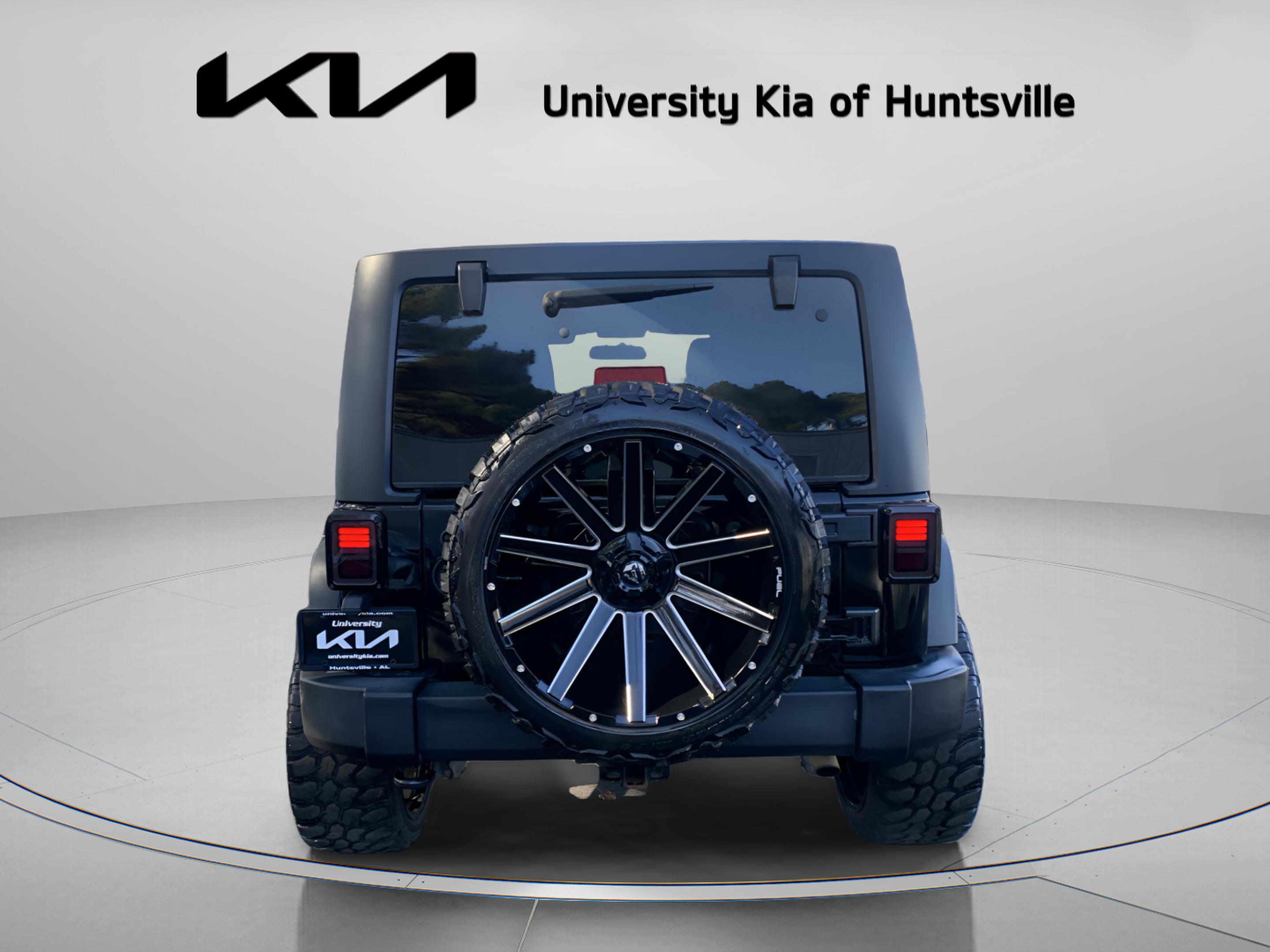 Used 2017 Jeep Wrangler Unlimited Sport w/ Connectivity Group image 8