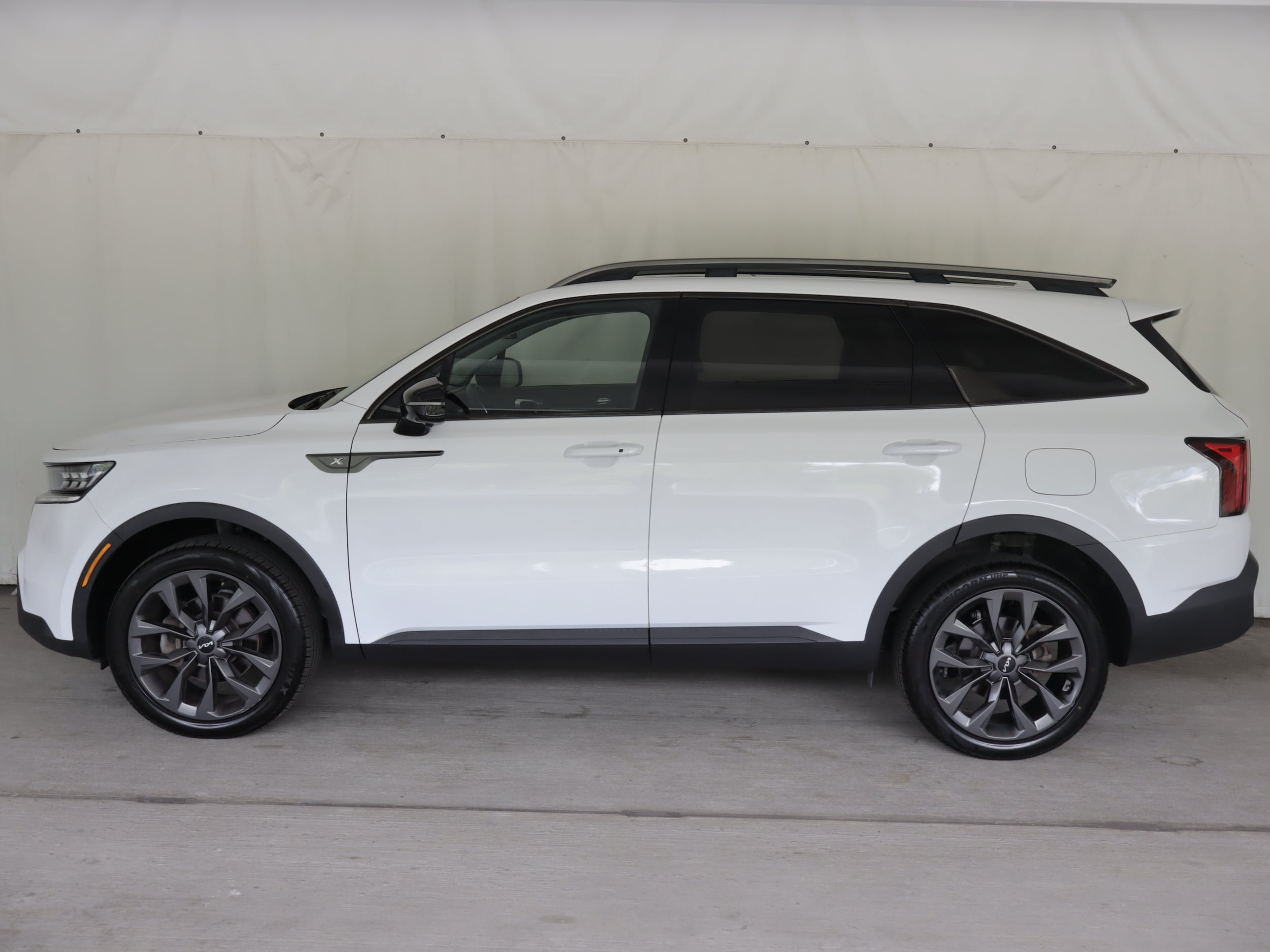 Used 2022 Kia Sorento SX Prestige w/ Rust Color Package AWD/4WD image 25